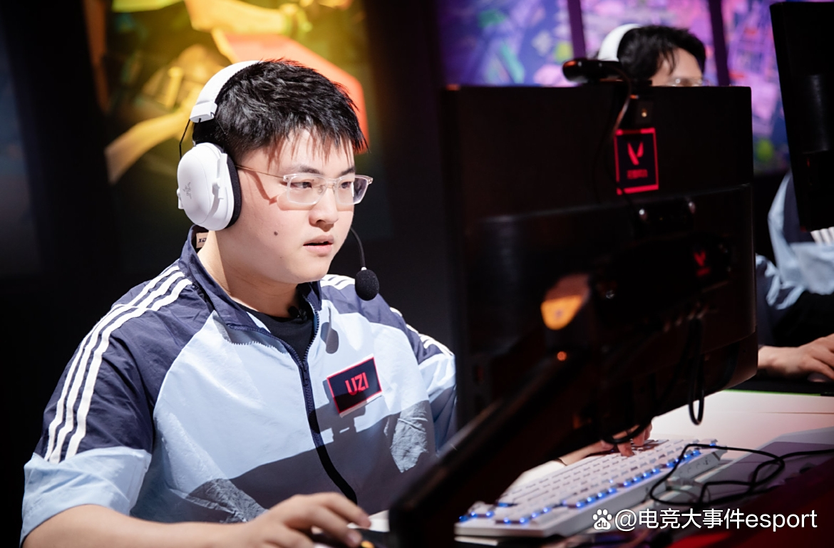 爱游戏入口包含Uzi遭遇十连败，巴黎圣日耳曼教练面临压力！的词条