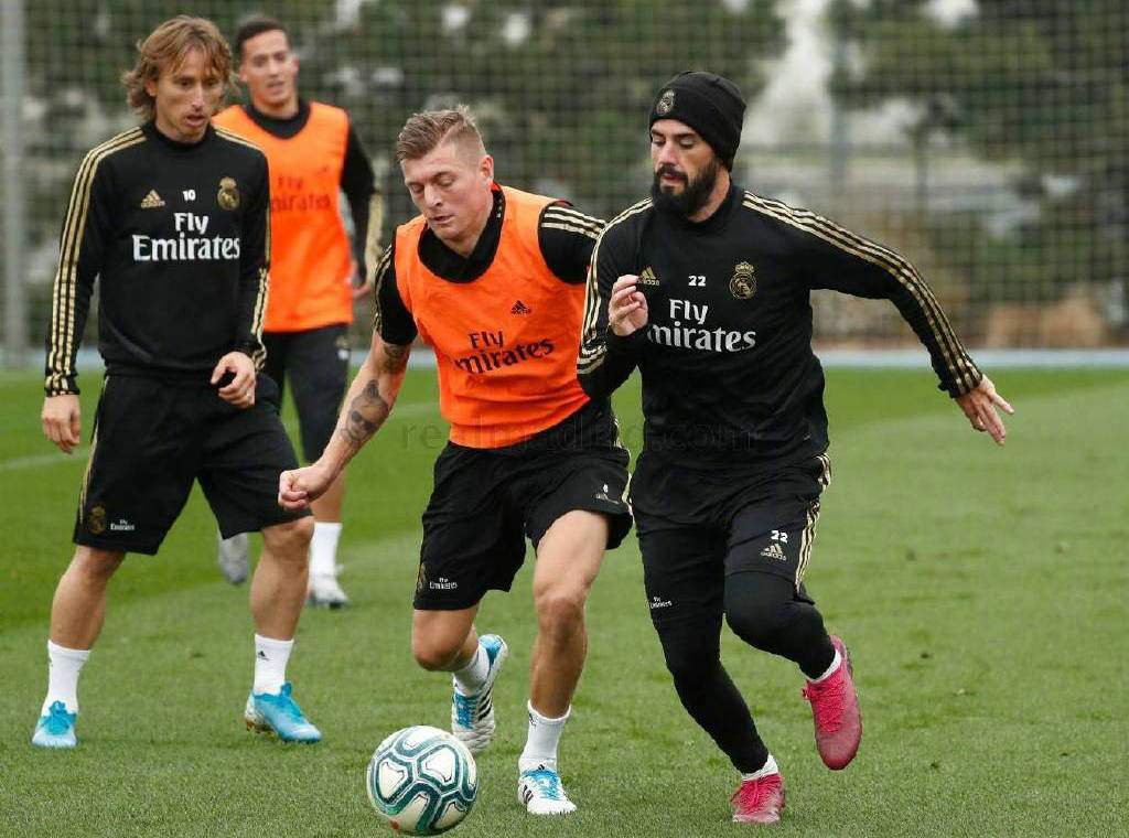 包含今夜欧篮联焦点战；奥兰多魔术内部沟通；信心回归；训练强度明显提升的词条