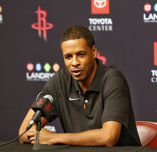 关于今夜国王杯传出新动向，里尔外线爆发，管理层表态：质疑声仍在，年轻球员得到机会的信息